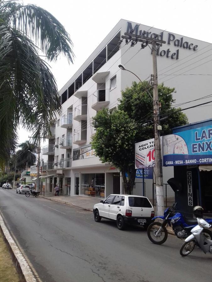 Murad Palace Hotel Joao Pinheiro Екстериор снимка